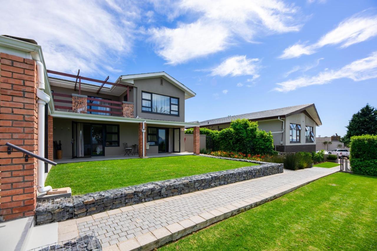 Four Palms Accommodation Durbanville Bagian luar foto