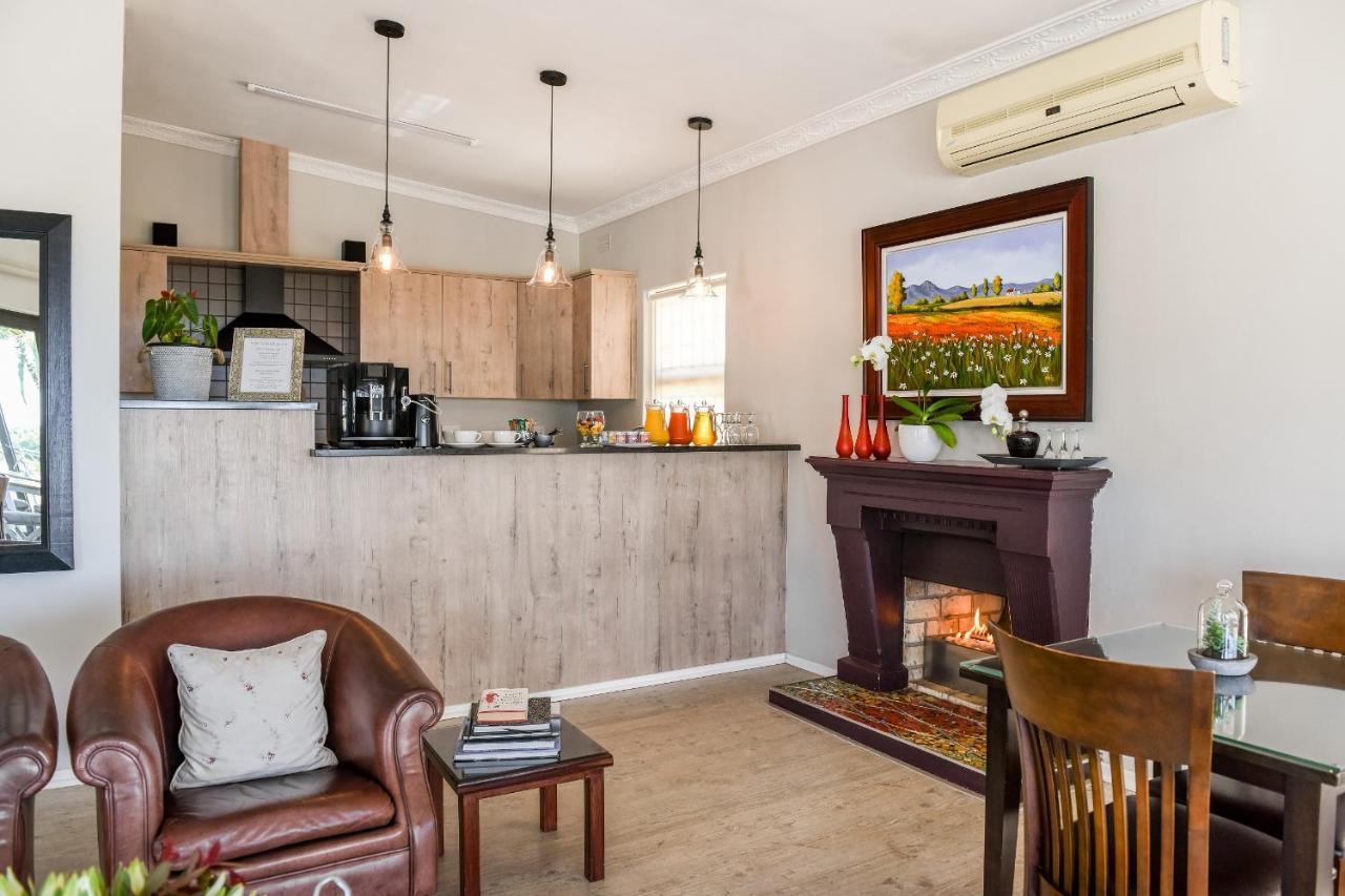 Four Palms Accommodation Durbanville Bagian luar foto