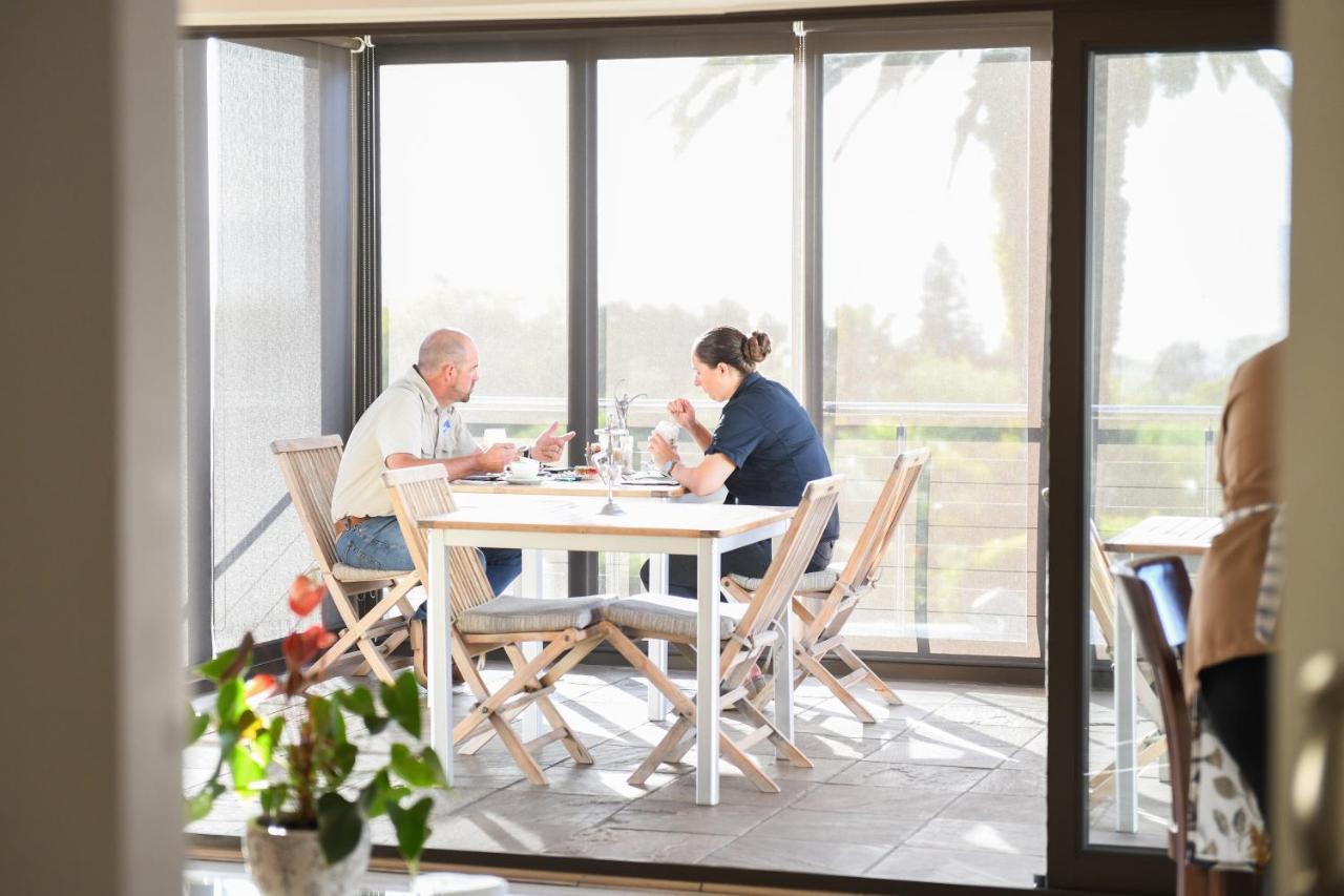 Four Palms Accommodation Durbanville Bagian luar foto