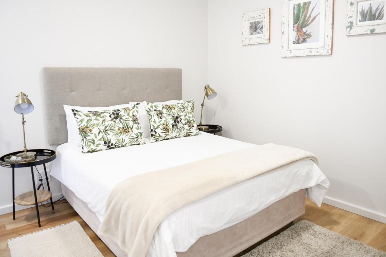 Four Palms Accommodation Durbanville Bagian luar foto