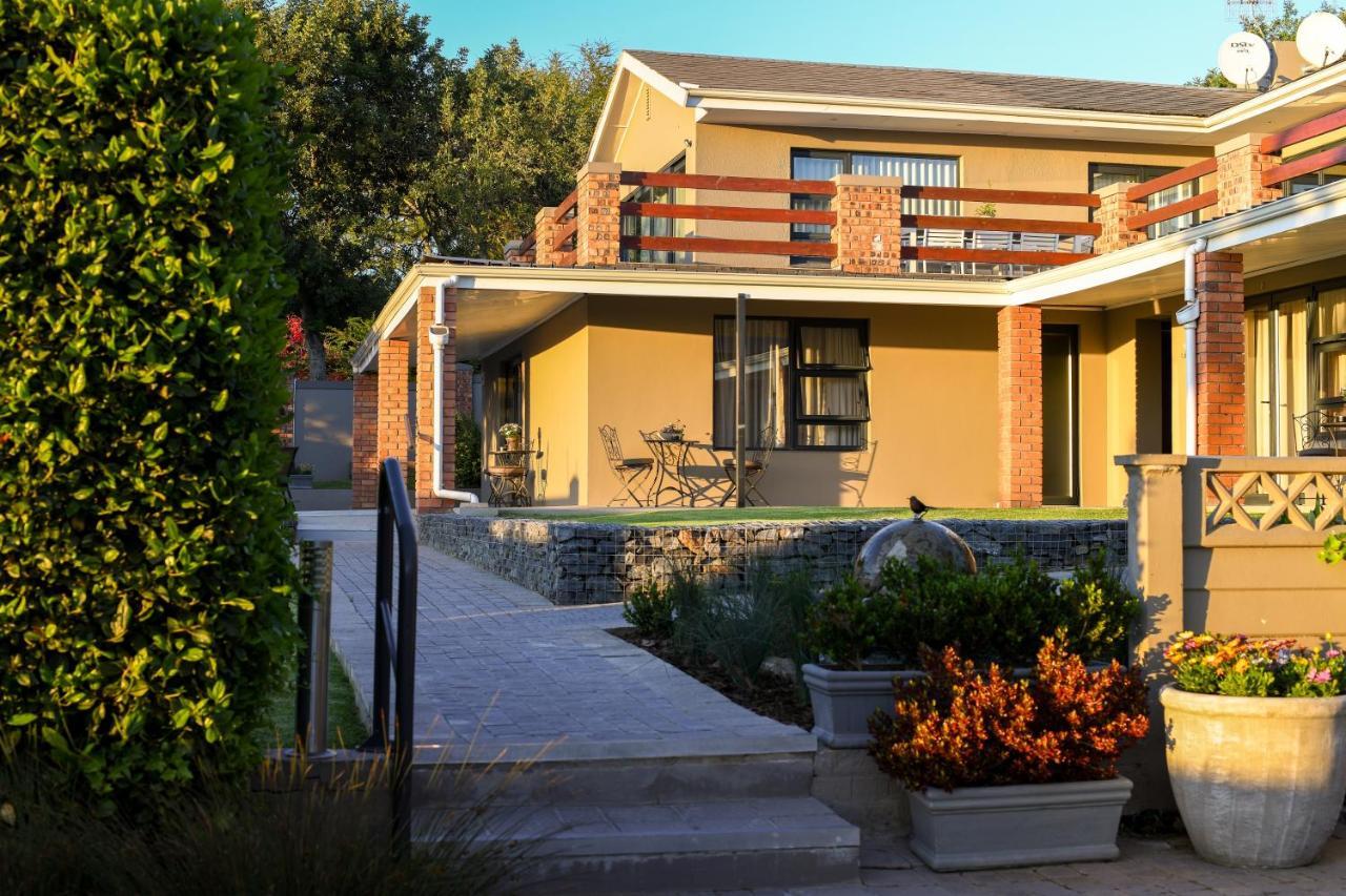 Four Palms Accommodation Durbanville Bagian luar foto