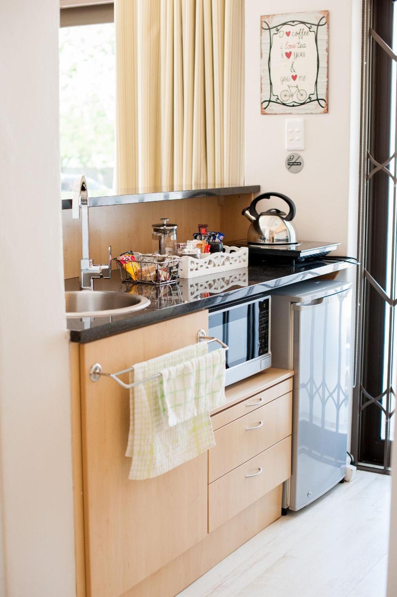 Four Palms Accommodation Durbanville Bagian luar foto
