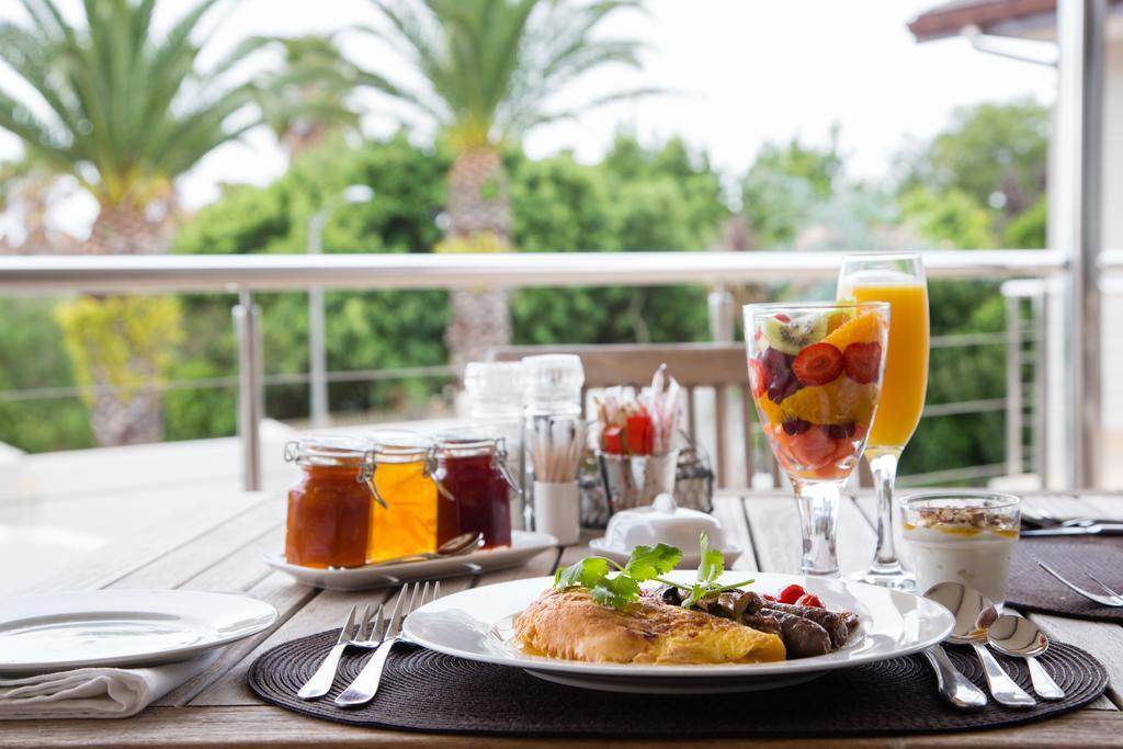 Four Palms Accommodation Durbanville Bagian luar foto
