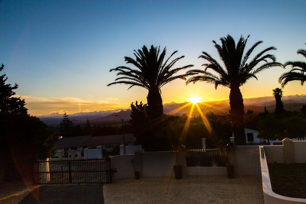 Four Palms Accommodation Durbanville Bagian luar foto