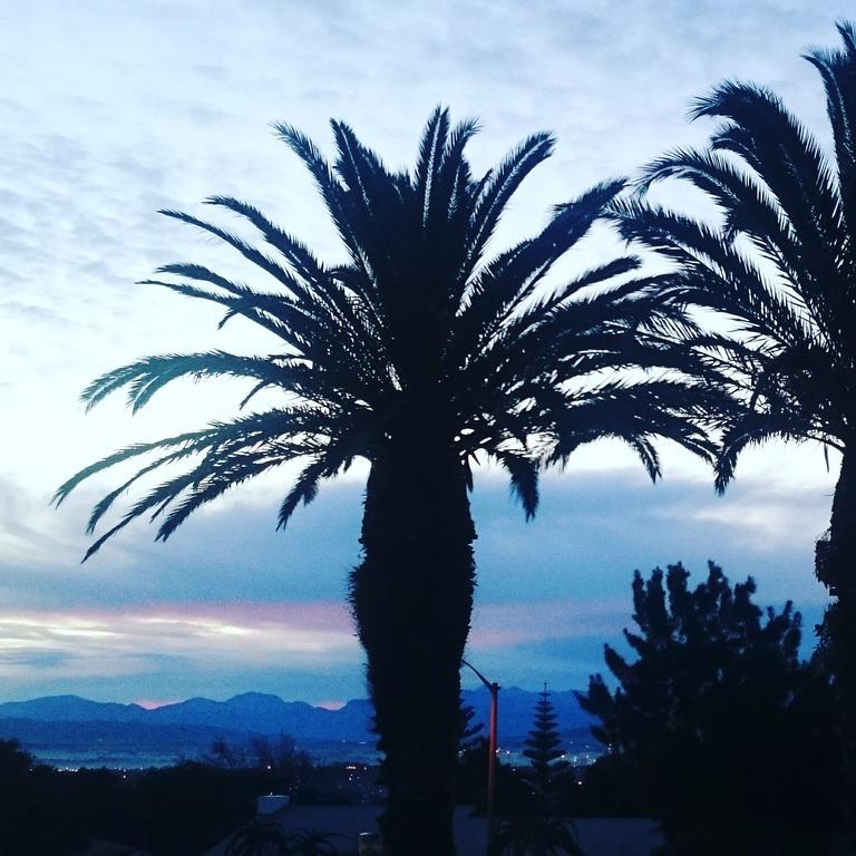 Four Palms Accommodation Durbanville Bagian luar foto