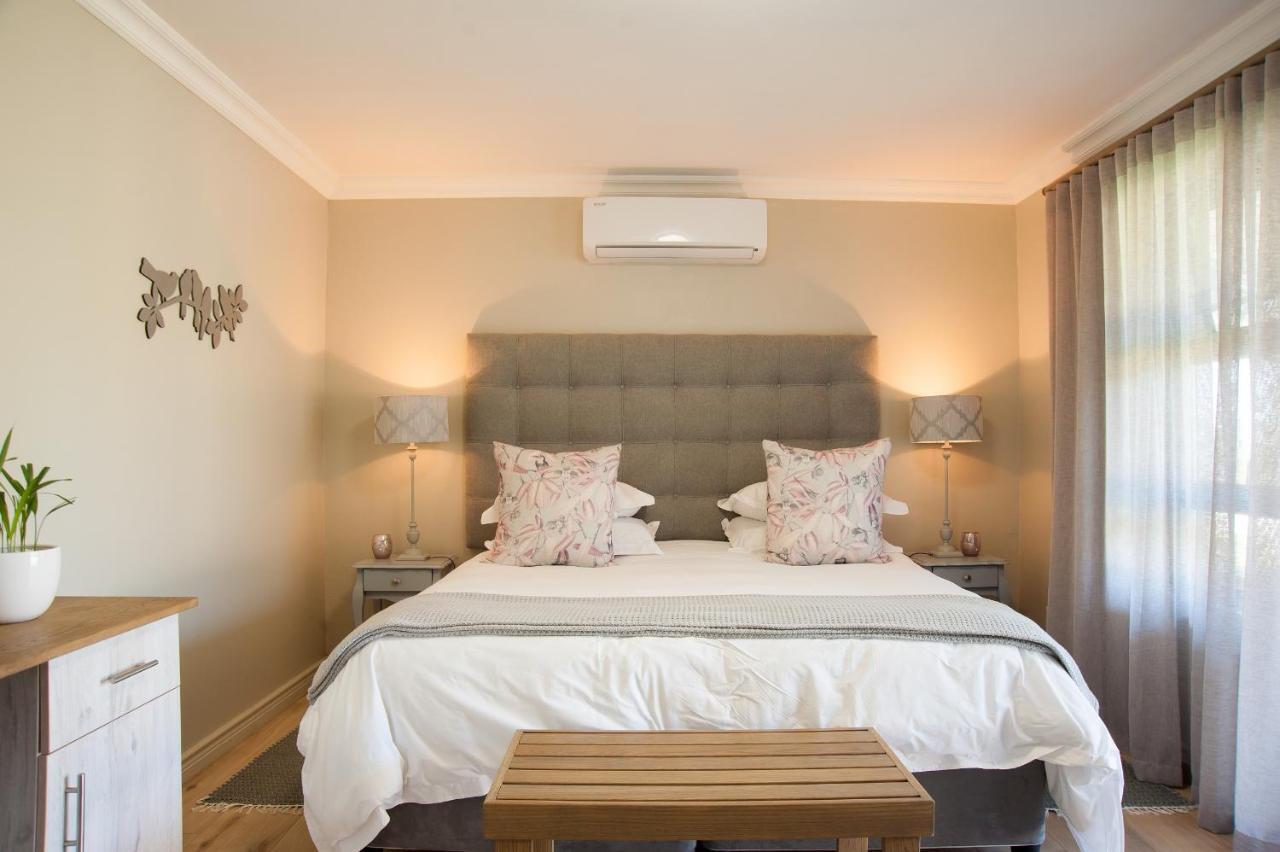 Four Palms Accommodation Durbanville Bagian luar foto