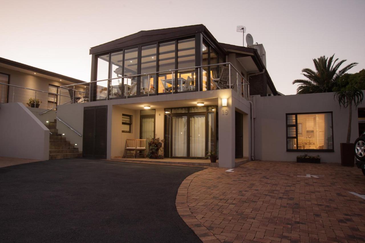 Four Palms Accommodation Durbanville Bagian luar foto